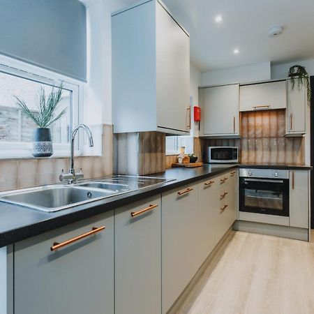 Townhouse House Ideal Contractors In Регби Экстерьер фото