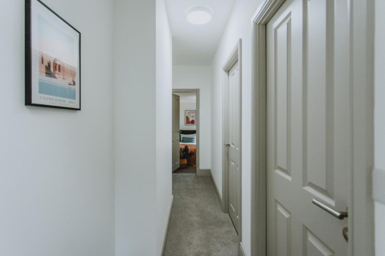 Townhouse House Ideal Contractors In Регби Экстерьер фото